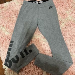 Nike leggings